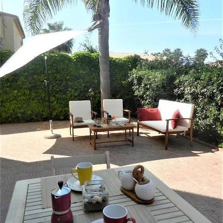 Holiday home Ines - Alloggio Incantevole Con Patio Lido di Noto